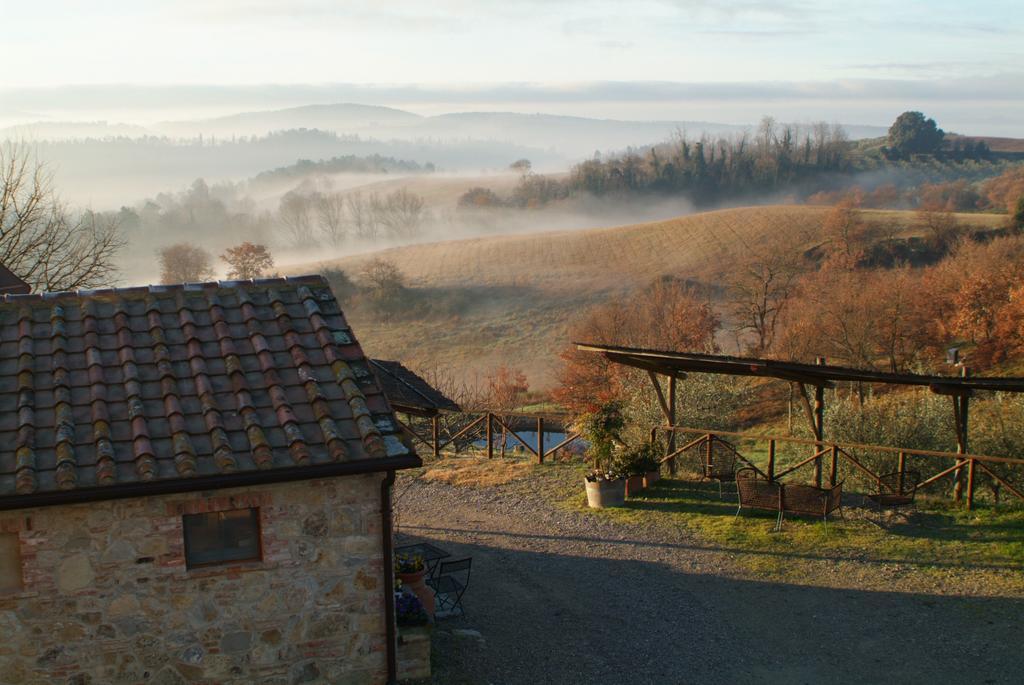 Agriturismo Podere Alberese Asciano Exterior foto