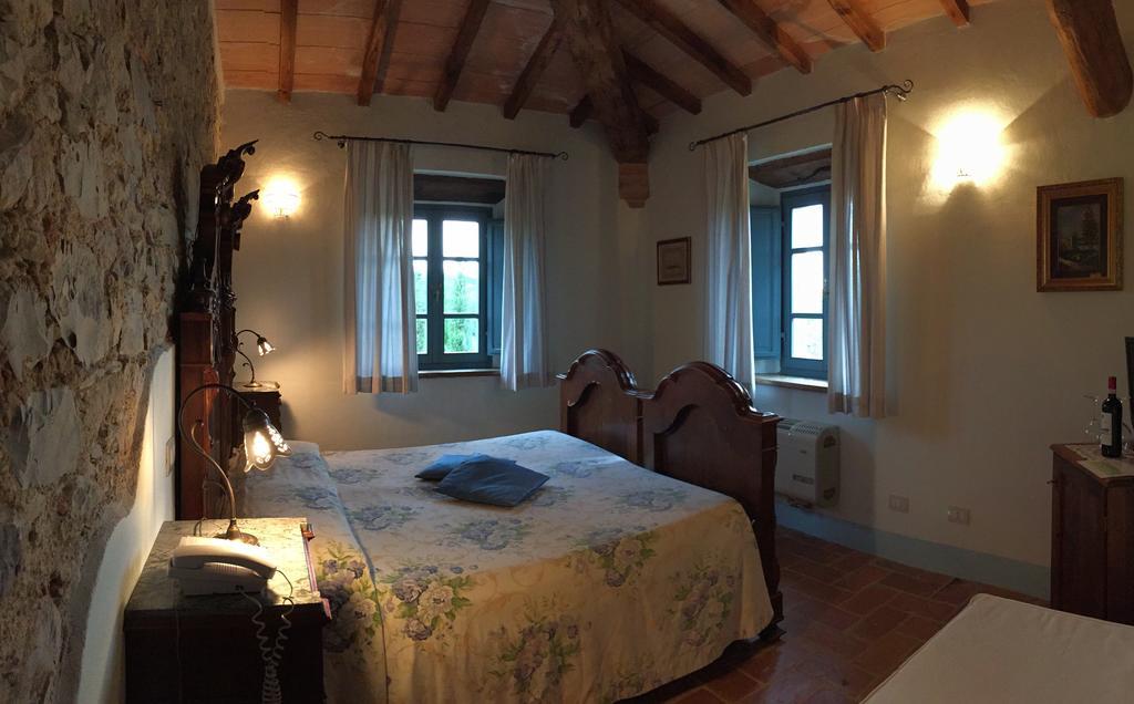 Agriturismo Podere Alberese Asciano Exterior foto
