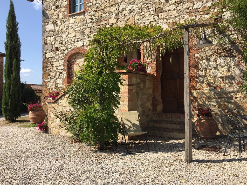 Agriturismo Podere Alberese Asciano Exterior foto